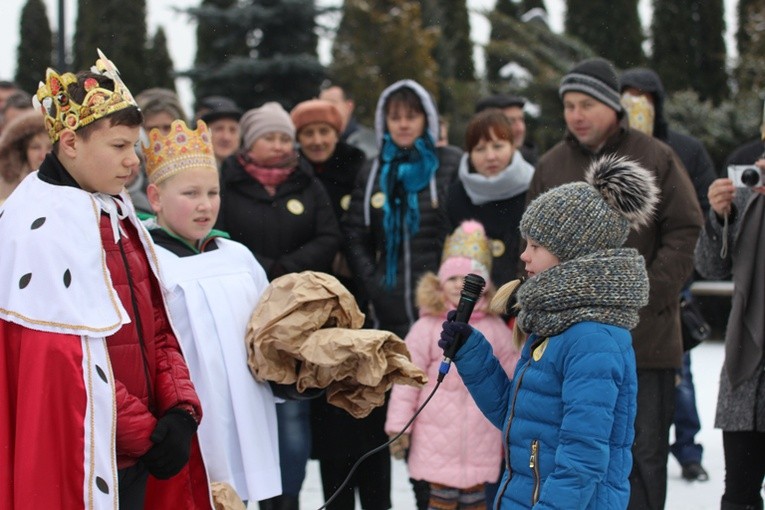 Uczniowie gimnazjum przybliżyli wiernym historię czwartego króla