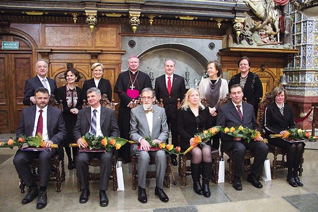  Tegoroczni laureaci (od lewej): Adam Hlebowicz, Jacek Kłeczek, Witold Forkiewicz, Krystyna i Jarosław Paszkowie, Joanna Mufel