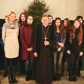 Spotkanie młodych z abp. Mokrzyckim w Lublinie