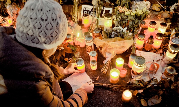 Mordercy IS z Paryża: Francja upadła na kolana