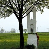  Jedną z inicjatyw na 1050. rocznicę chrztu Polski jest renowacja starych kapliczek i krzyży