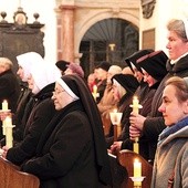 Dziś trudno wyobrazić sobie Kościół bez sióstr zakonnych