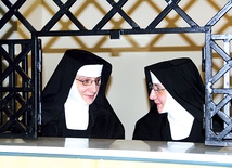 S. Teresa (z lewej) i s. Bernadeta nie myślały, że kiedyś będą razem w Zakonie Świętej Klary 