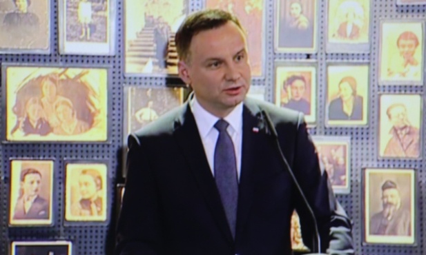 Prezydent Andrzej Duda apelował, by bronić prawdy o Auschwitz