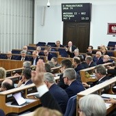 Senat przyjął ustawy ws. połączenia funkcji MS i PG