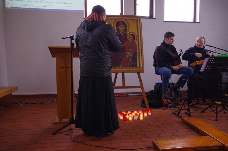 Symbole ŚDM w Warcinie