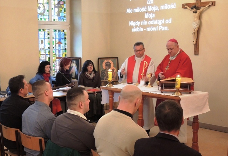 Bierzmowanie w cieszyńskim Zakładzie Karnym