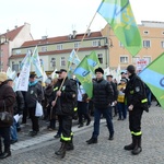 Manifestacja przeciw powiększeniu Opola