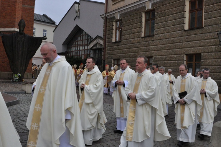 Święcenia bp. Leszka Leszkiewicza, cz. I