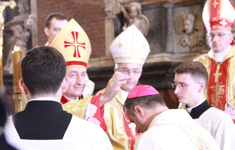 Święcenia biskupie ks. Leszkiewicza, cz. I. Liturgia i ryt święceń