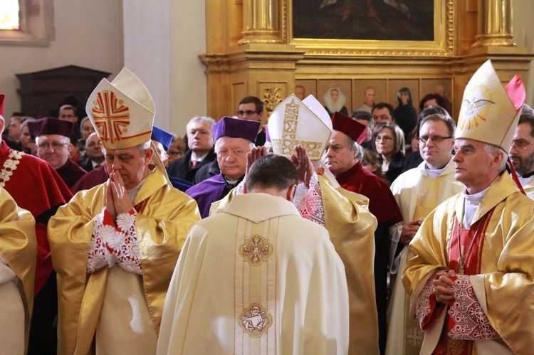 Święcenia biskupie ks. Leszkiewicza, cz. I. Liturgia i ryt święceń