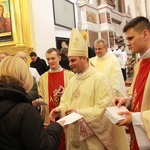 Święcenia biskupie ks. Leszkiewicza, cz. II. Goście i życzenia.