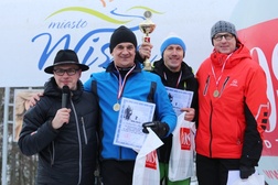 Od lewej: ks. Damian Copek i medaliści: o. Dobrosław Mężyk, ks. Krzysztof Urbaś i ks. Jacek Gasidło