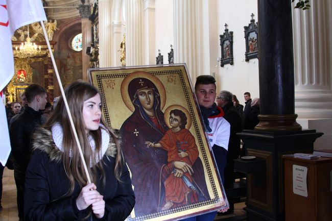 Zakończenie peregrynacji symboli ŚDM w Skrzatuszu