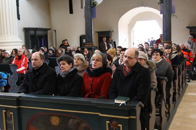 Zakończenie peregrynacji symboli ŚDM w Skrzatuszu