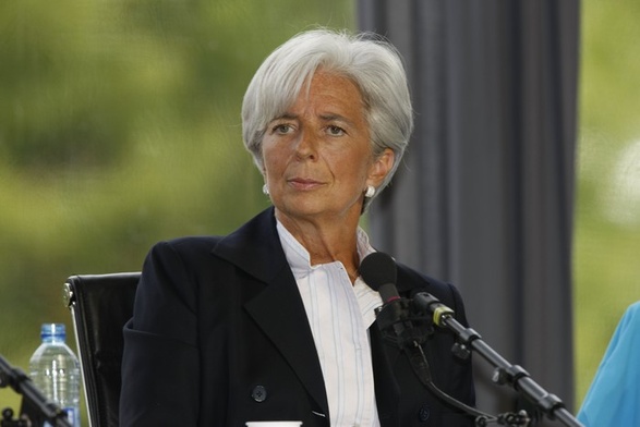 Lagarde porządzi MFW dłużej