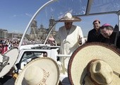 Milion Meksykanów na papieskich spotkaniach