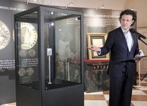 Najdroższą monetę świata pokazano w Warszawie