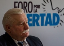 Wałęsa prosi byłych SBeków o pomoc