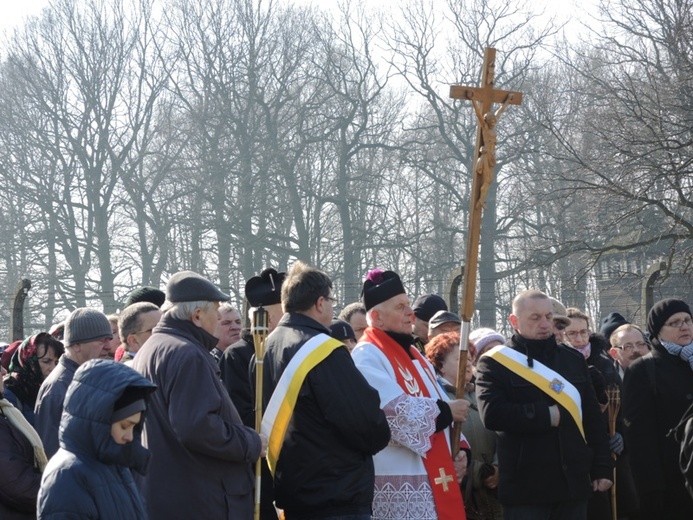 Droga Krzyżowa na terenie KL Auschwitz-Birkenau