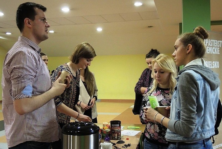 Kawa i Dobra Nowina studentów z Terebint UCO