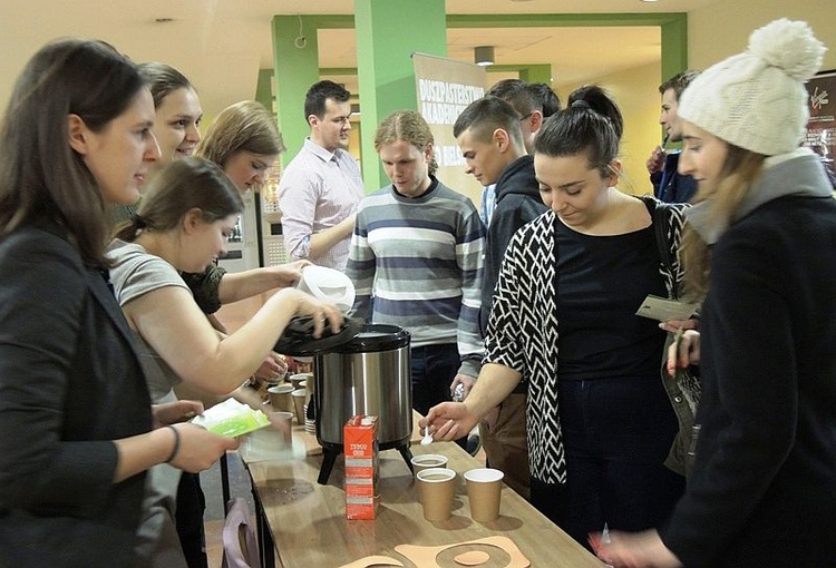 Kawa i Dobra Nowina studentów z Terebint UCO