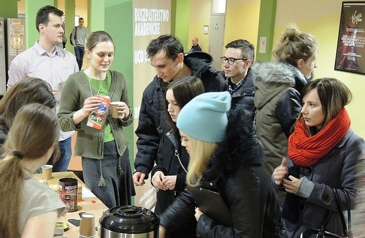 Kawa i Dobra Nowina studentów z Terebint UCO