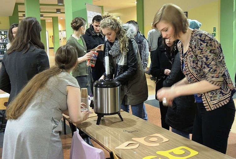 Kawa i Dobra Nowina studentów z Terebint UCO