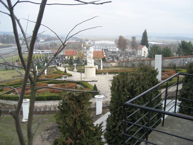 Pomnik Niezłomnym - Ojczyzna w Morawicy