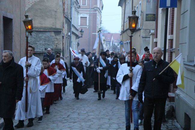 Symbole ŚDM we Wschowie