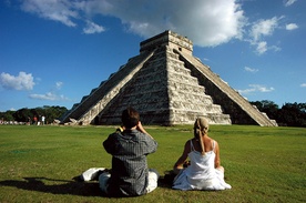 Piramida El Castillo w Chichen Itza (Meksyk)