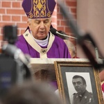 Odsłonięcie tablicy upamiętniającej śp. bp. Tadeusza Płoskiego