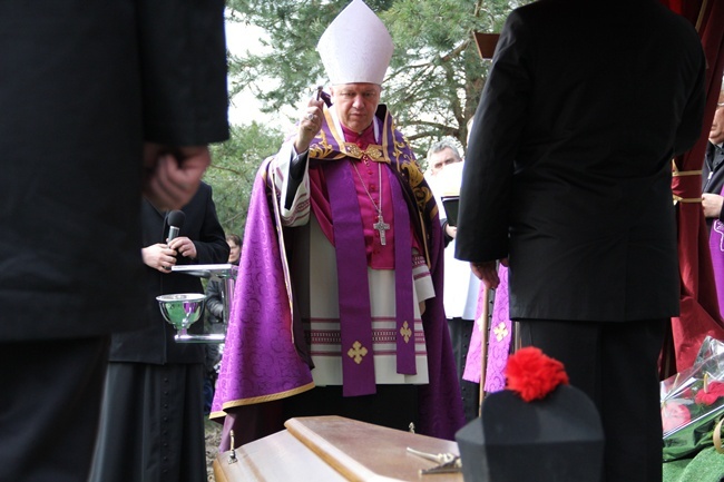 Ostatnia ziemska droga śp. ks. Franciszka Rozwoda