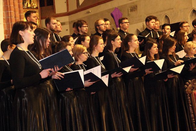 Koncert pasyjny poznańskich medyków