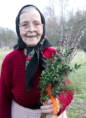 Anna Aniśkiewicz z Zielonej Góry urodziła się w Gierdziunach na Wileńszczyźnie. Na Ziemie Odzyskane przyjechała z mężem i roczną córką Walentyną w 1958 roku. Dziś ma 86 lat, ale bardzo dobrze pamięta święta z rodzinnych, wileńskich stron