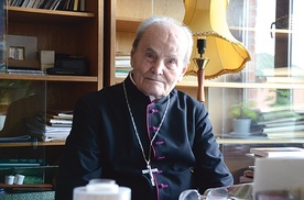 Abp Bolesław Pylak jest najstarszym polskim biskupem