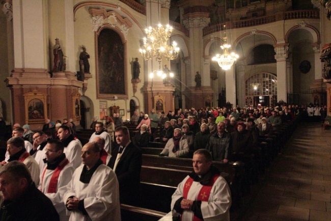 Droga Krzyżowa ulicami Legnicy