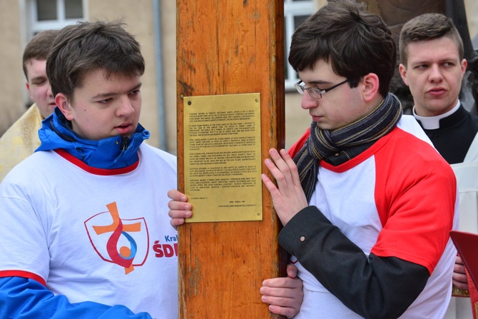 Początek peregrynacji krzyża i ikony w Świdnicy