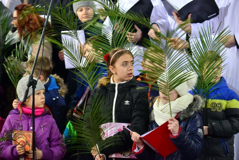 Czas świętowania miłosierdzia