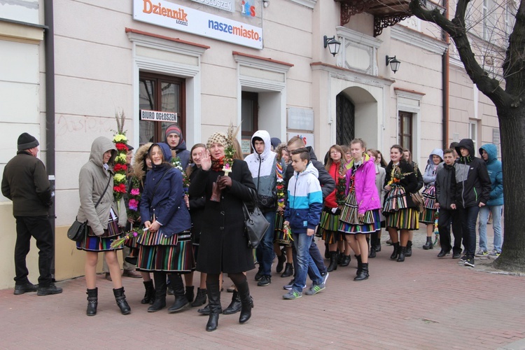 Niedziela Palmowa w Łowiczu, cz. I