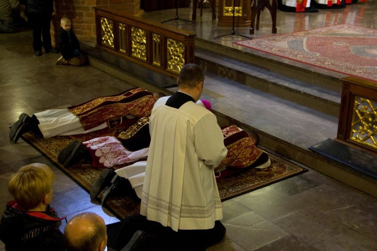 Wielki Piątek - liturgia w konkatedrze św. Jakuba