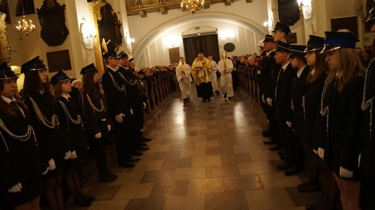 Wielki Piątek w łowickiej katedrze