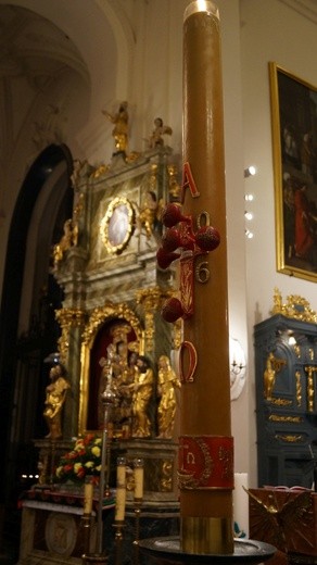 Wigilia Paschalna w łowickiej katedrze