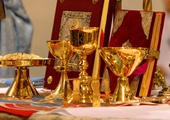 Paramenty liturgiczne