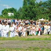  Proboszcz podkreśla, że wierni jego parafii są bardzo pobożni