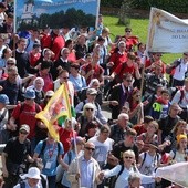 Pielgrzymi wkroczą do sanktuarium Bożego Miłosierdzia w Łagiewnikach 3 maja