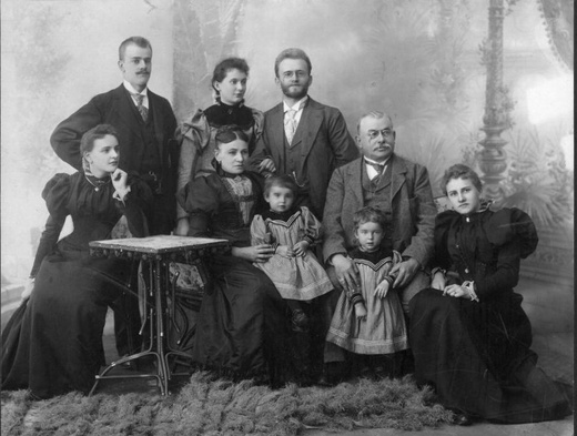 Max Glauer, jego rodzina i dom