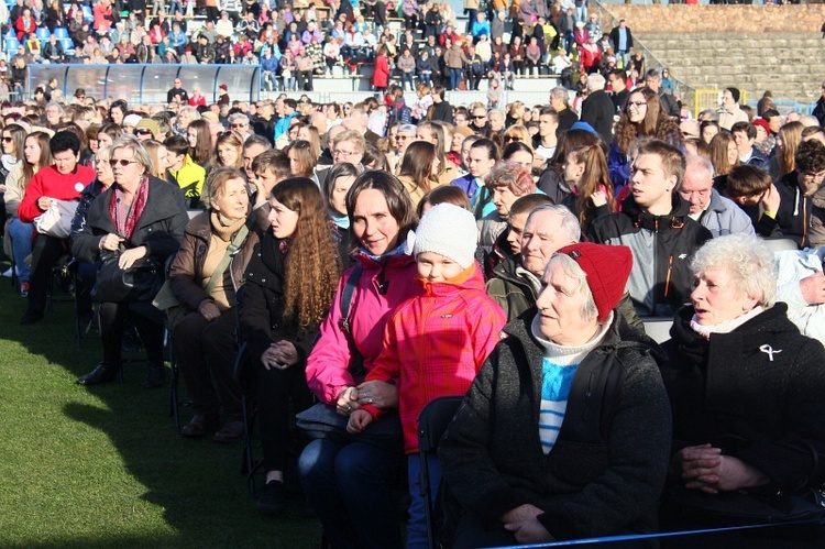 Msza papieska na stadionie