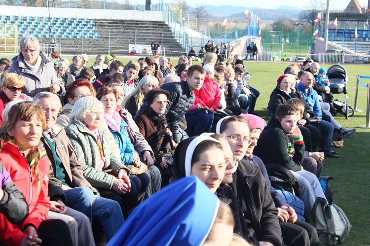 Msza papieska na stadionie