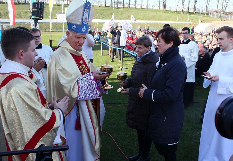 Msza papieska na stadionie